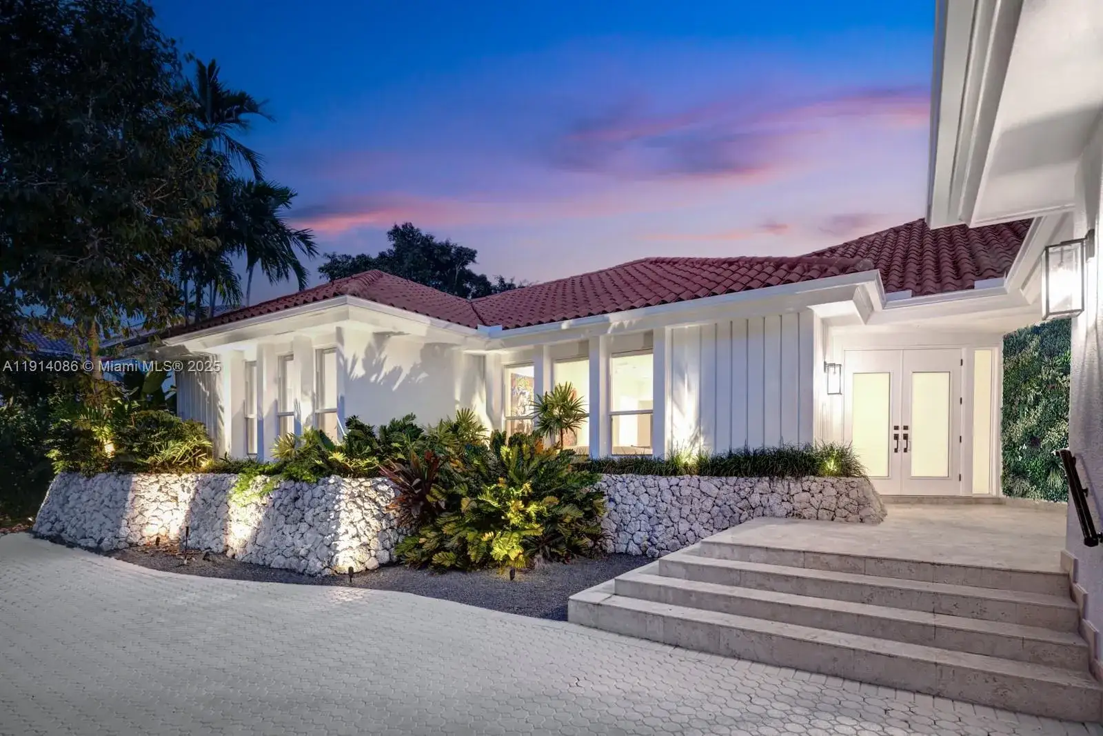 6 bedroom 5 bath Residential Lease for rent at 7155 E Lago Dr, Coral Gables FL 33143