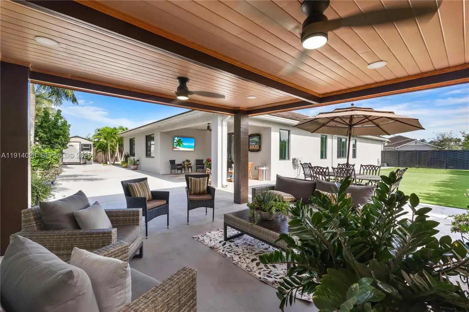 5 bedroom 5 bath Residential for sale at 19950 SW 132nd Ct, Miami FL 33177