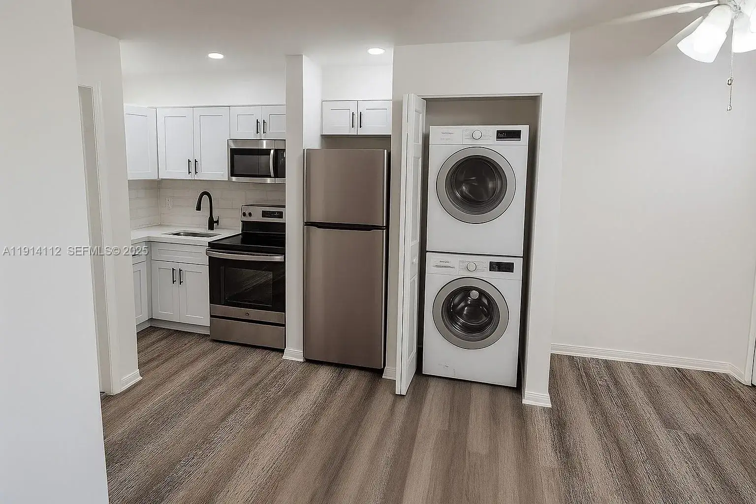 1 bedroom 1 bath Residential Lease for rent at 417 NW 2nd Ave # 0, Hallandale Beach FL 33009