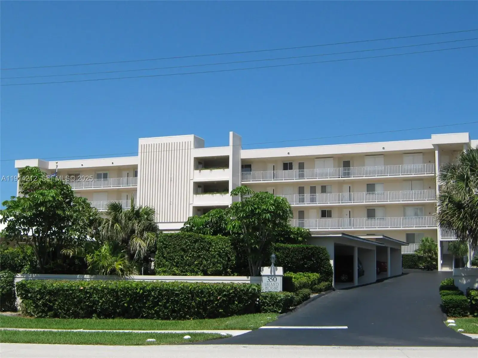 2 bedroom 2 bath Residential Lease for rent at 350 Beach Rd # 204, Tequesta FL 33469