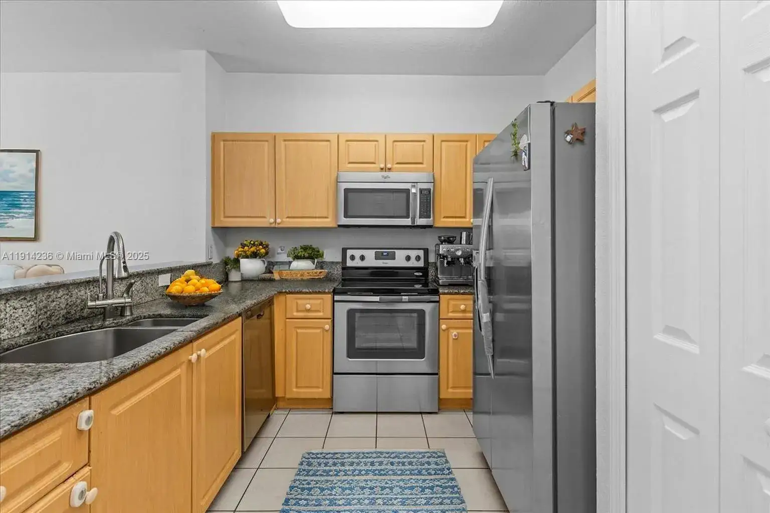 2 bedroom 2 bath Residential for sale at 8245 NW 108th Ave # 15, Doral FL 33178