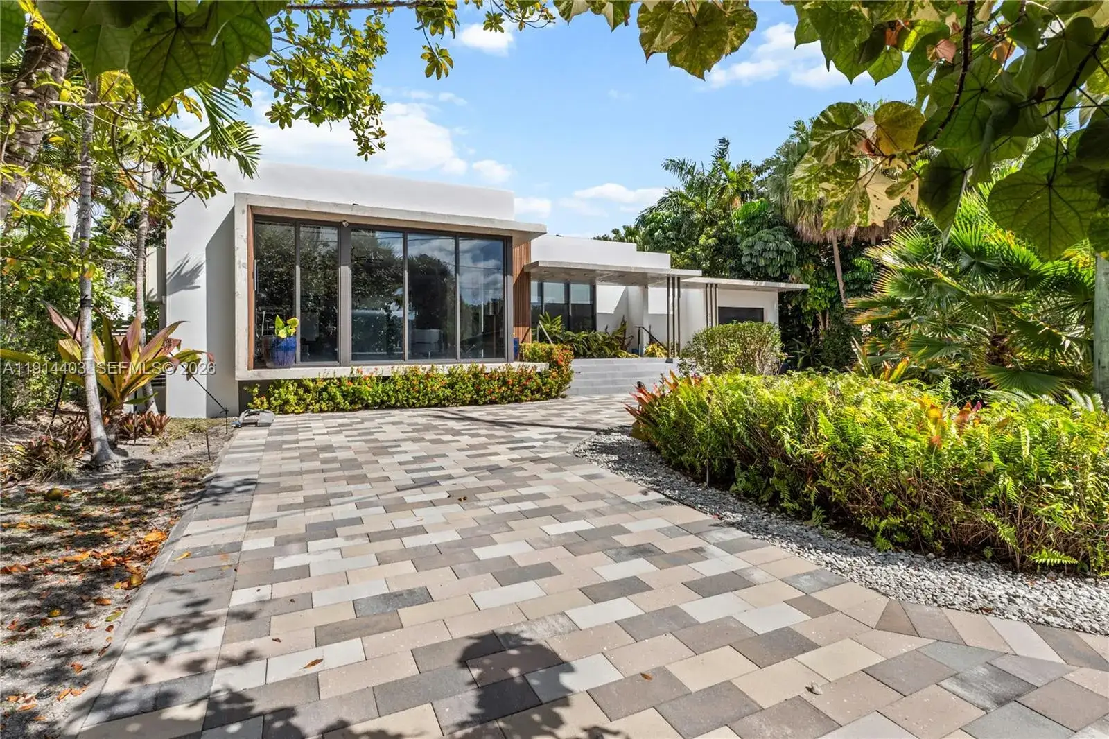 4 bedroom 4 bath Residential for sale at 1845 NE 124th St, North Miami FL 33181
