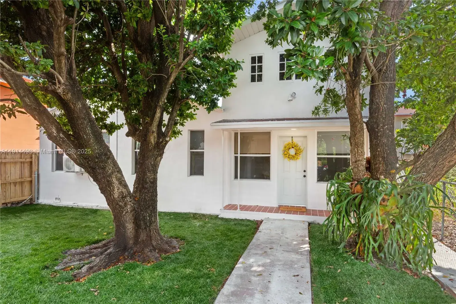 2 bedroom 1 bath Residential Lease for rent at 2508 SW 10th St # 2508, Miami FL 33135