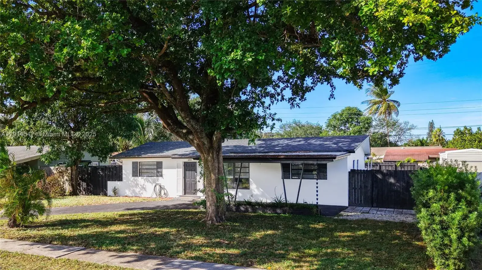 3 bedroom 2 bath Residential Lease for rent at 600 N 66th Ter, Hollywood FL 33024