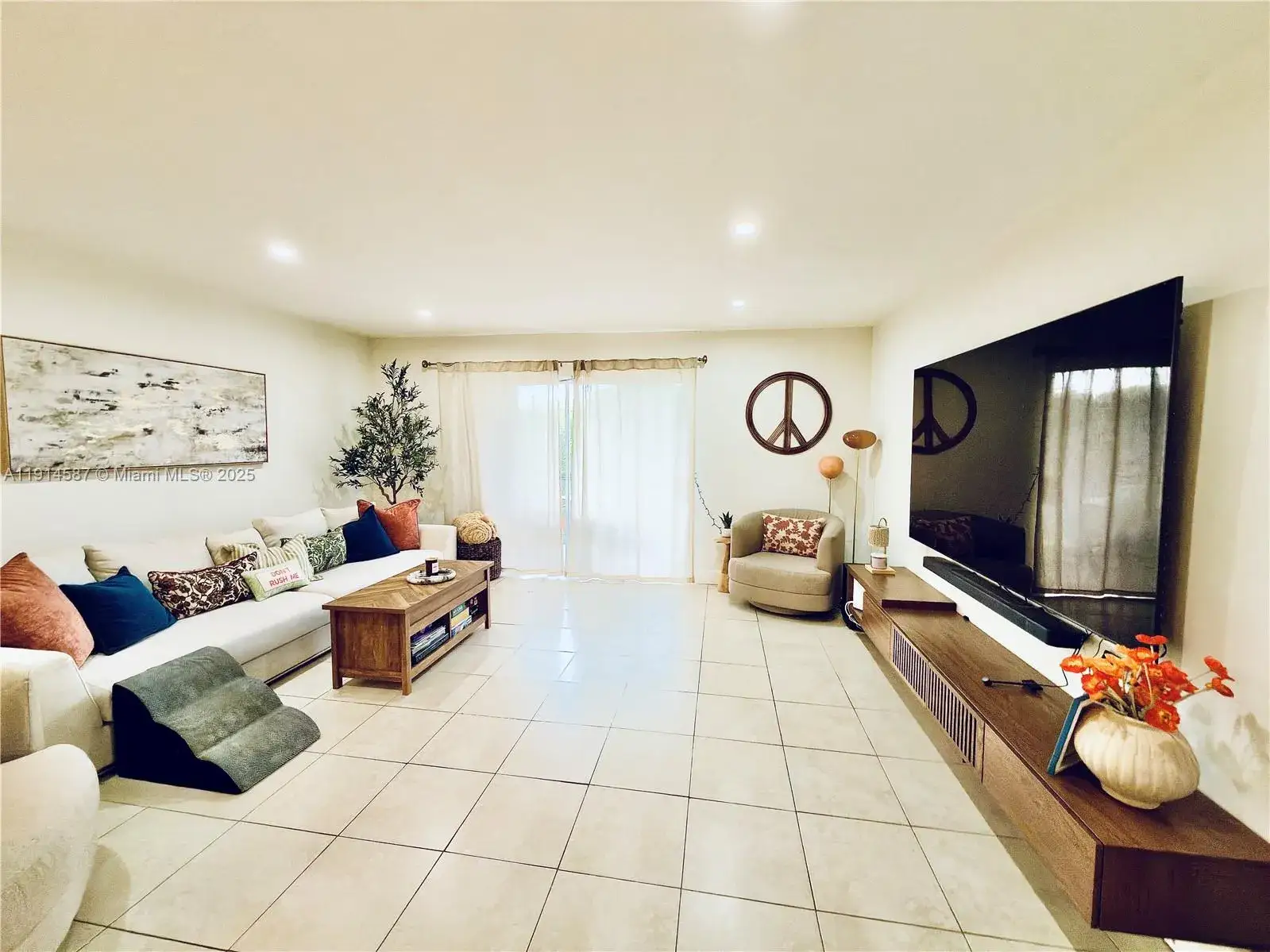 2 bedroom 1 bath Residential for sale at 10373 N Kendall Dr # H6, Miami FL 33176