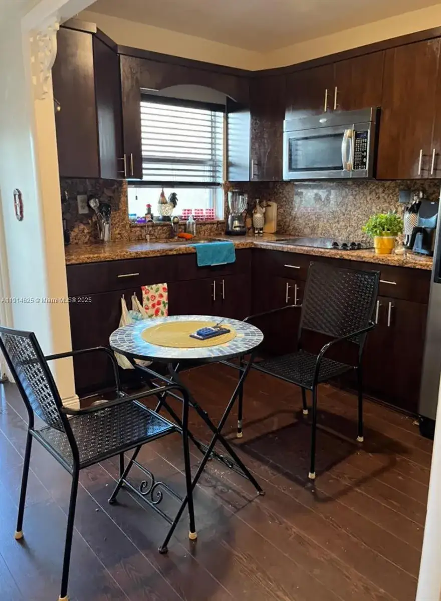 2 bedroom 2 bath Residential for sale at 9360 Sunrise Lakes Blvd # 302, Sunrise FL 33322