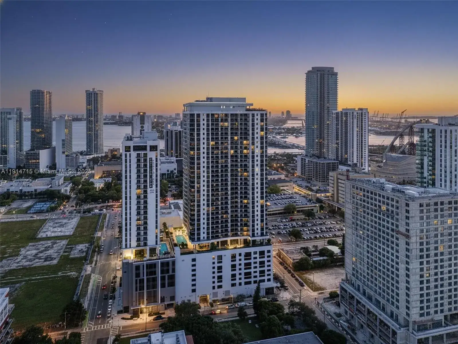 1 bedroom 1 bath Residential for sale at 1600 NE 1st Ave # 3019, Miami FL 33132
