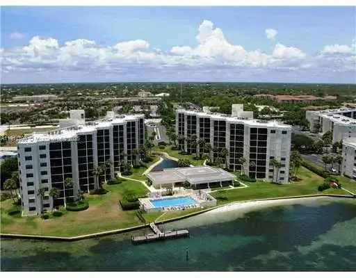 2 bedroom 2 bath Residential for sale at 19800 Sandpointe Bay Dr # 802, Tequesta FL 33469