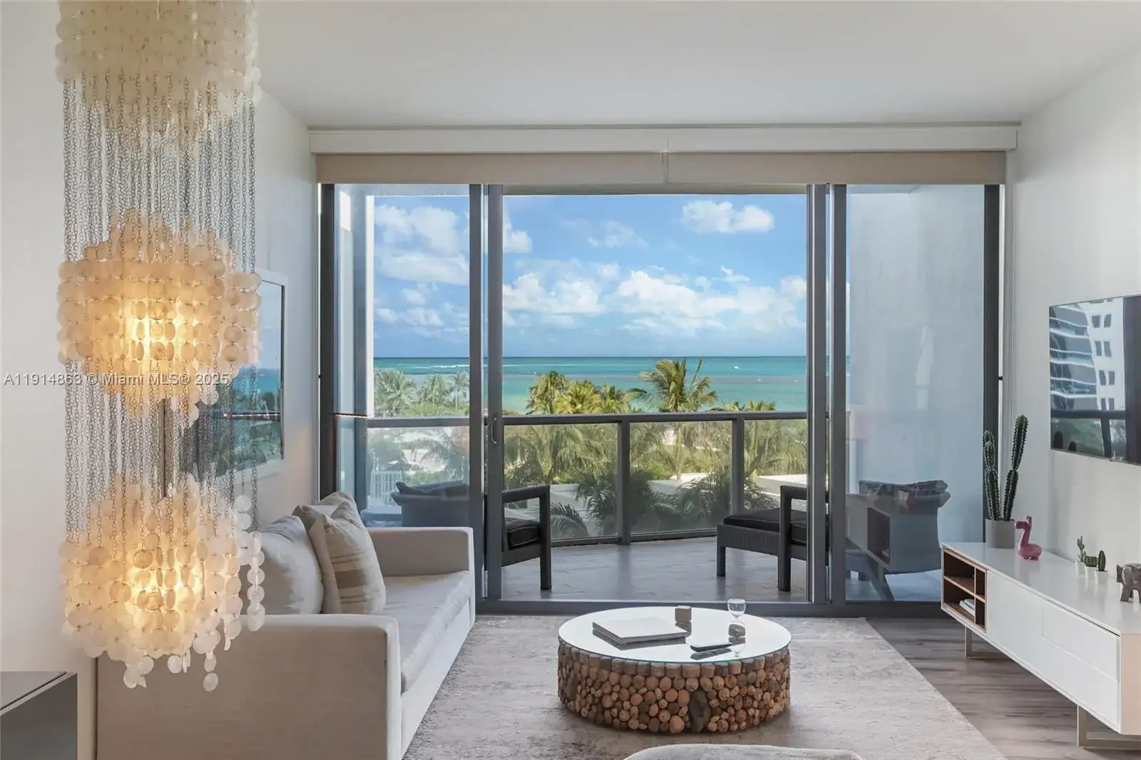 3 bedroom 3 bath Residential Lease for rent at 2201 Collins Ave, Miami Beach FL 33139