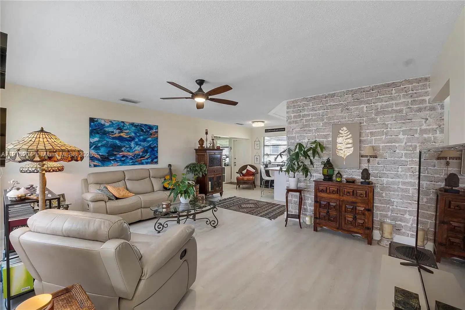 2 bedroom 1 bath Residential for sale at 3114 Byron Cir # 128, Hollywood FL 33021