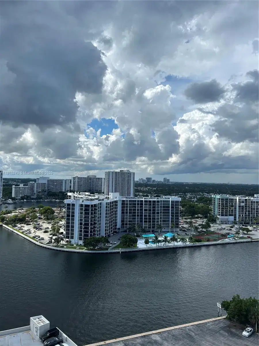 2 bedroom 3 bath Residential for sale at 3800 S Ocean Dr # 1823, Hollywood FL 33019