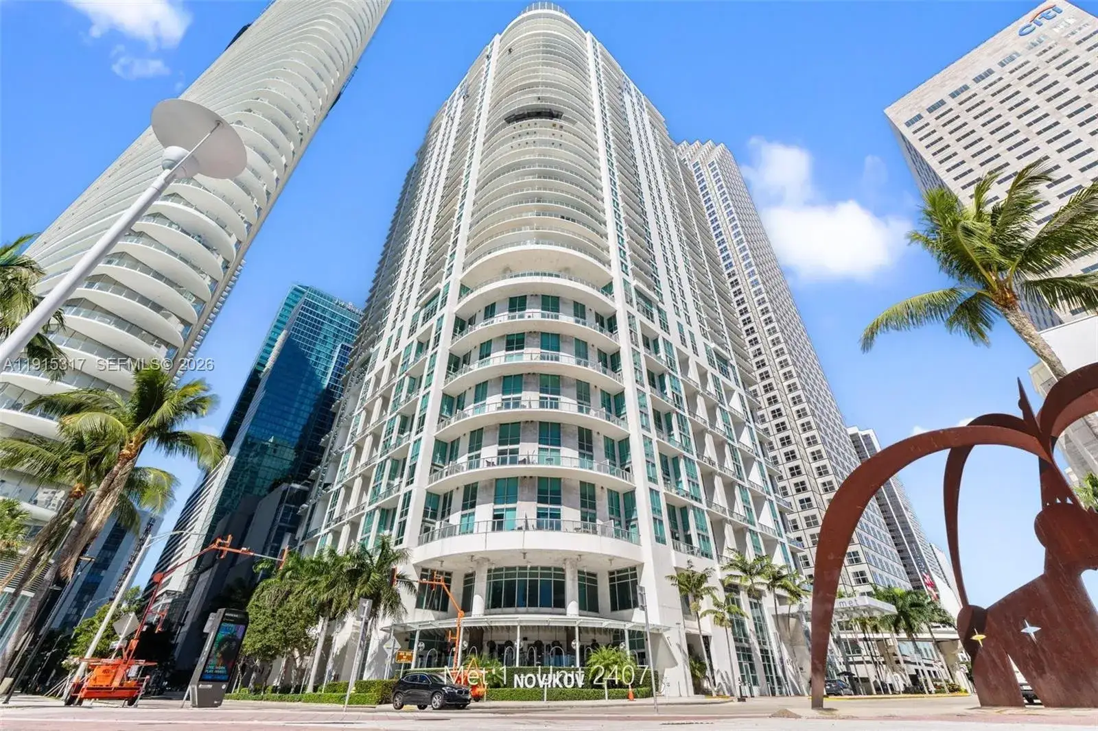 1 bedroom 1 bath Residential for sale at 300 S Biscayne Blvd # 2407, Miami FL 33131