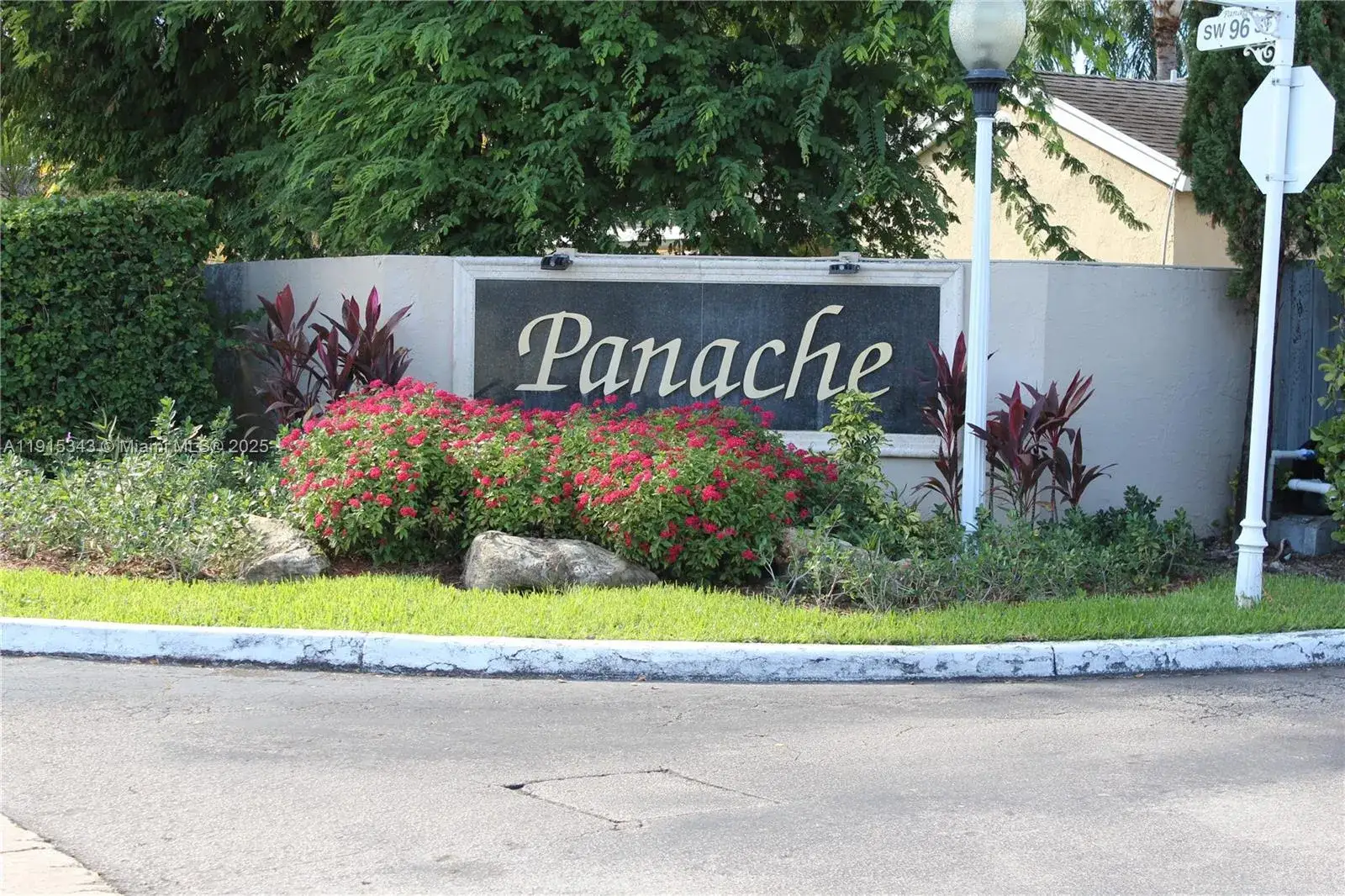 3 bedroom 2 bath Residential for sale at 14445 SW 92nd Ter, Miami FL 33186