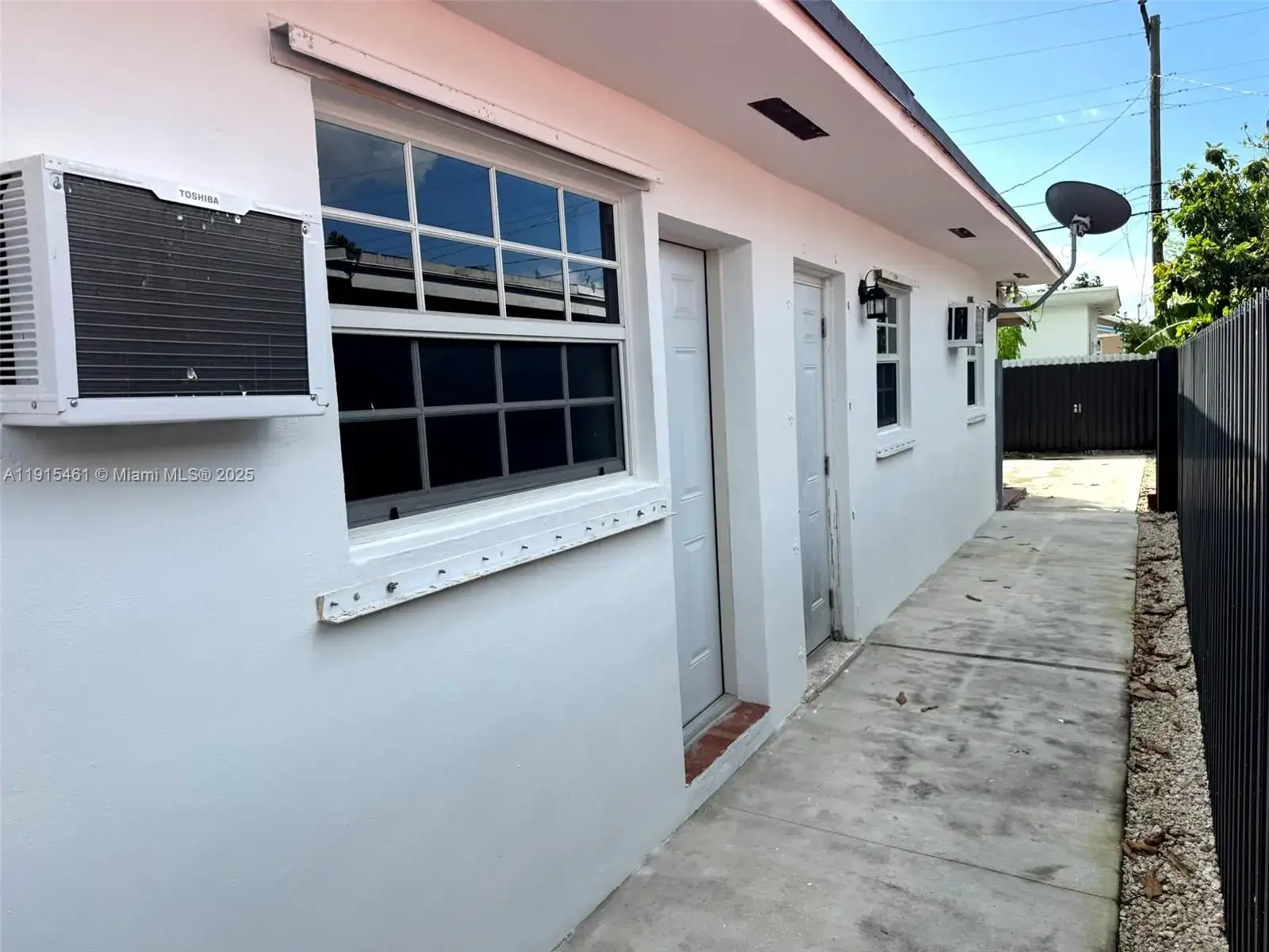 1 bath Residential Lease for rent at 448 E 40th St # 1, Hialeah FL 33013