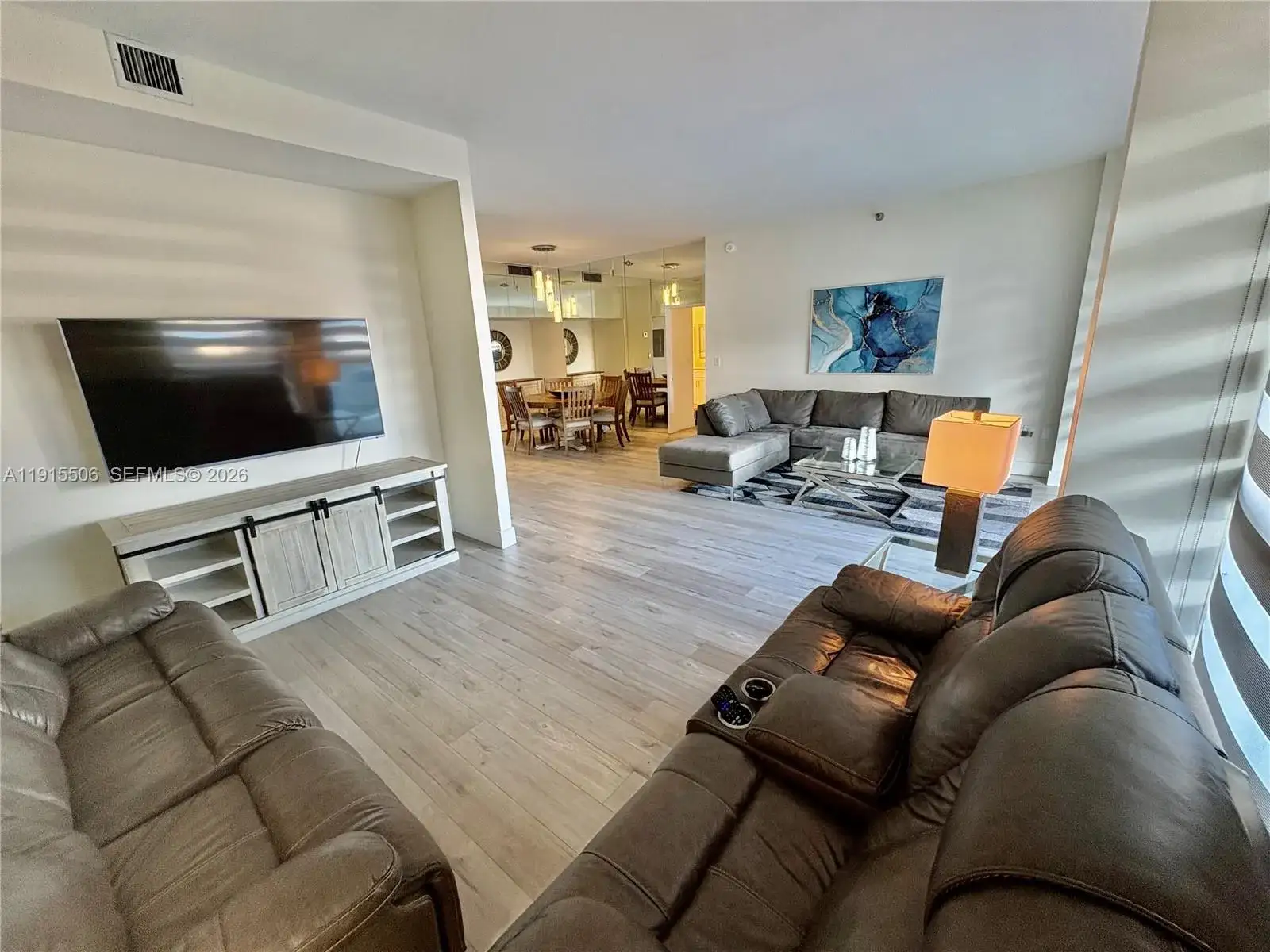 3 bedroom 3 bath Residential for sale at 20515 E Country Club Dr # 147, Aventura FL 33180
