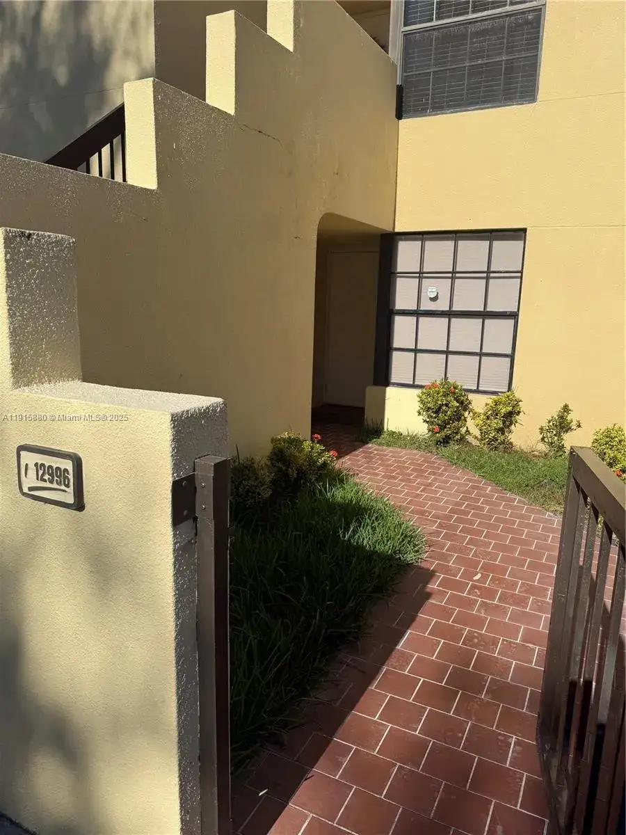 2 bedroom 2 bath Residential Lease for rent at 12996 SW 88th Ln # B101, Miami FL 33186