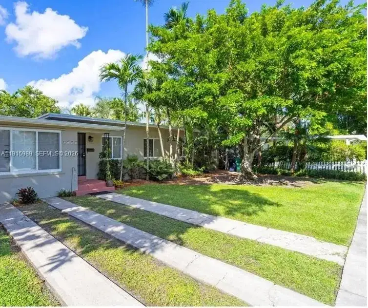 3 bedroom 1 bath Residential Lease for rent at 6141 SW 47th St # 1, Miami FL 33155