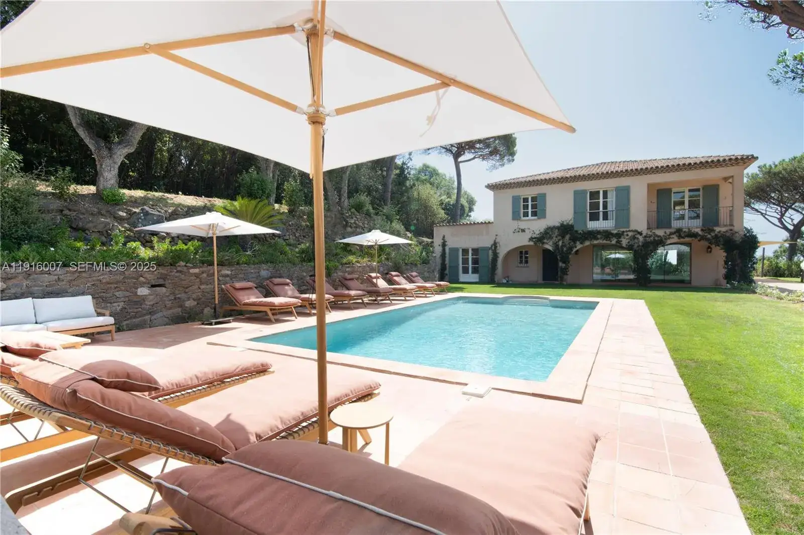 5 bedroom 5 bath Residential Lease for rent at Saint Anne Parma, FL
