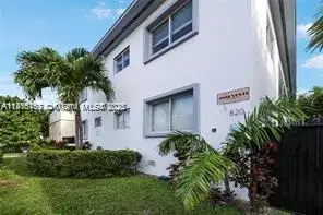 1 bedroom 1 bath Residential for sale at 820 15th St # 104, Miami Beach FL 33139