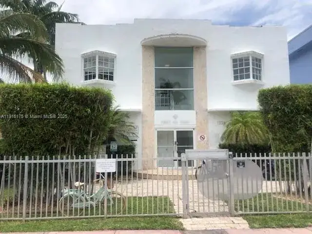 1 bedroom 1 bath Residential for sale at 1526 Pennsylvania Ave # 19, Miami Beach FL 33139