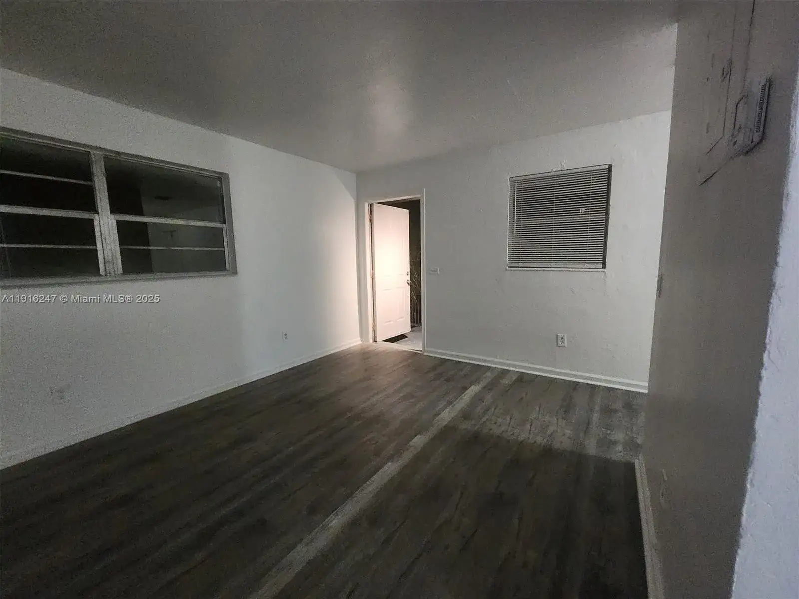 2 bedroom 1 bath Residential Lease for rent at 519 NW 8th Ave # 5, Fort Lauderdale FL 33311
