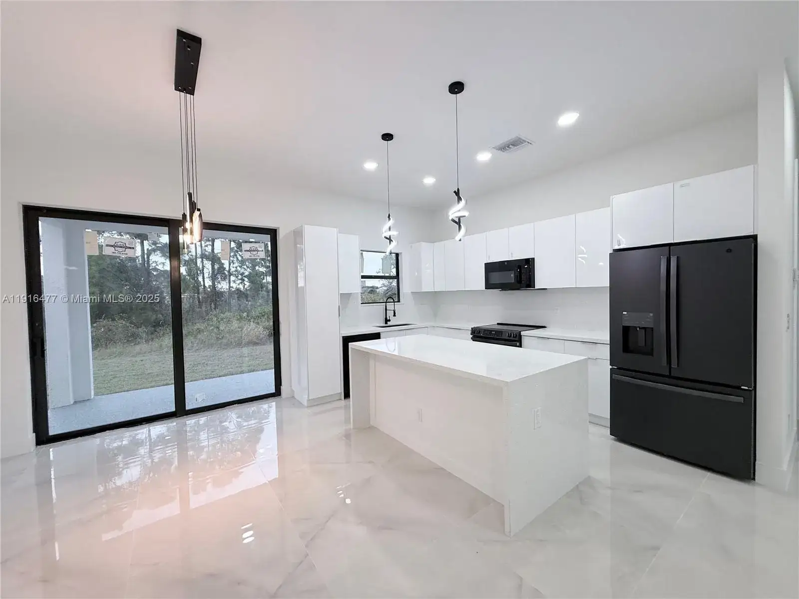 3 bedroom 2 bath Residential for sale at 2614 45 Street W, Lehigh Acres FL 33971