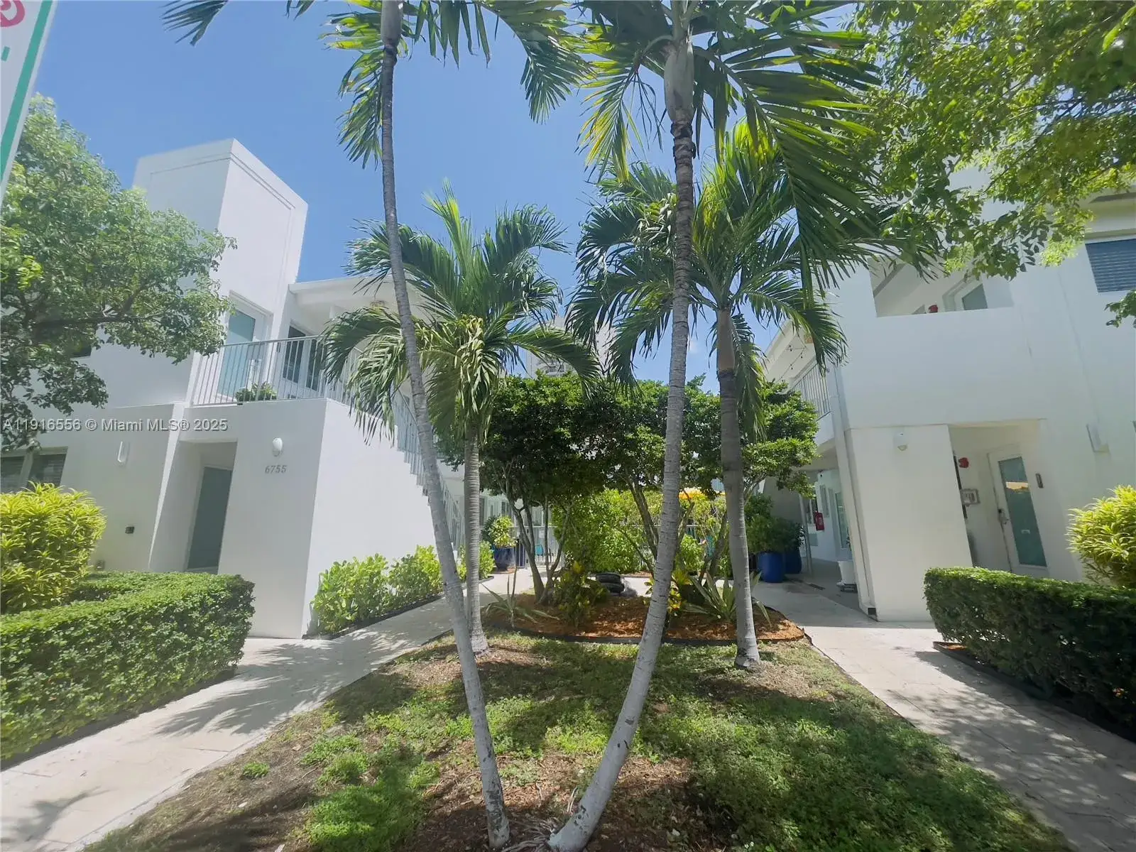 1 bath Residential Lease for rent at 6755 Harding Ave # 821, Miami Beach FL 33141