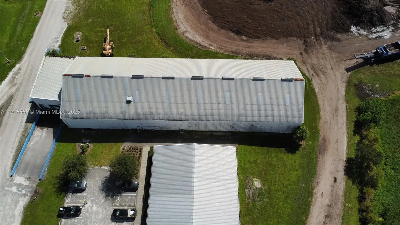 Commercial Sale for sale at 925 SW 74th Ave SW, FL 32968