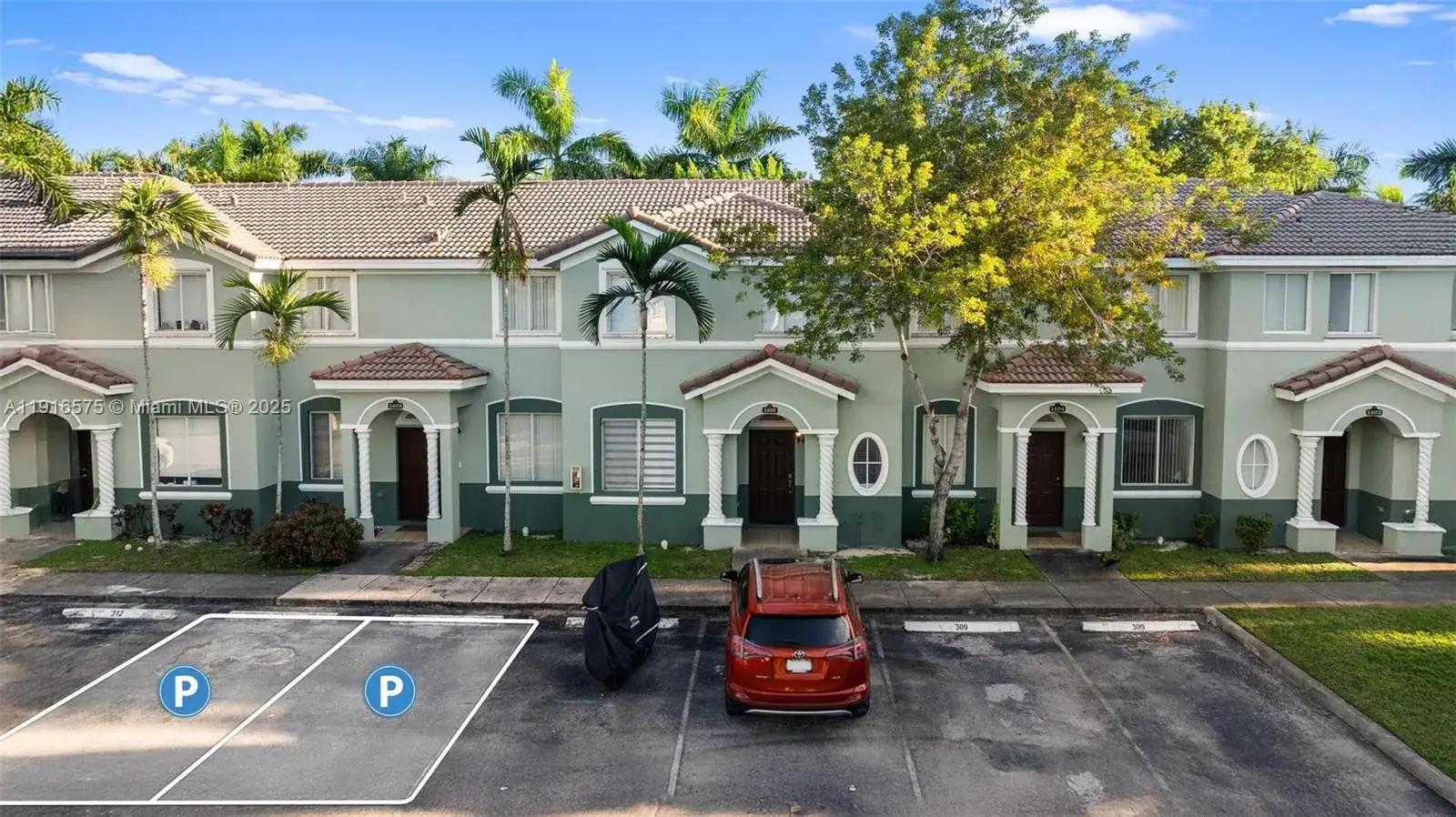 4 bedroom 3 bath Residential for sale at 1406 SE 26th Ct # 311, Homestead FL 33035