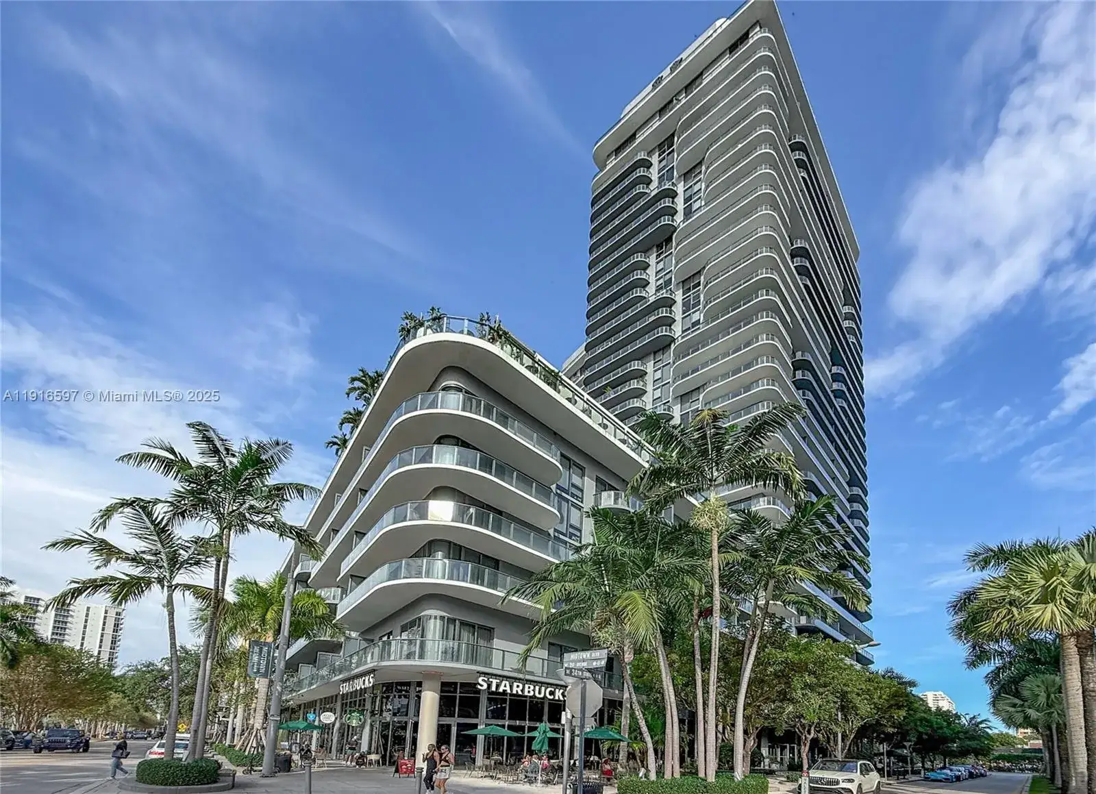 1 bedroom 1 bath Residential Lease for rent at 121 NE 34th St # 2003, Miami FL 33137