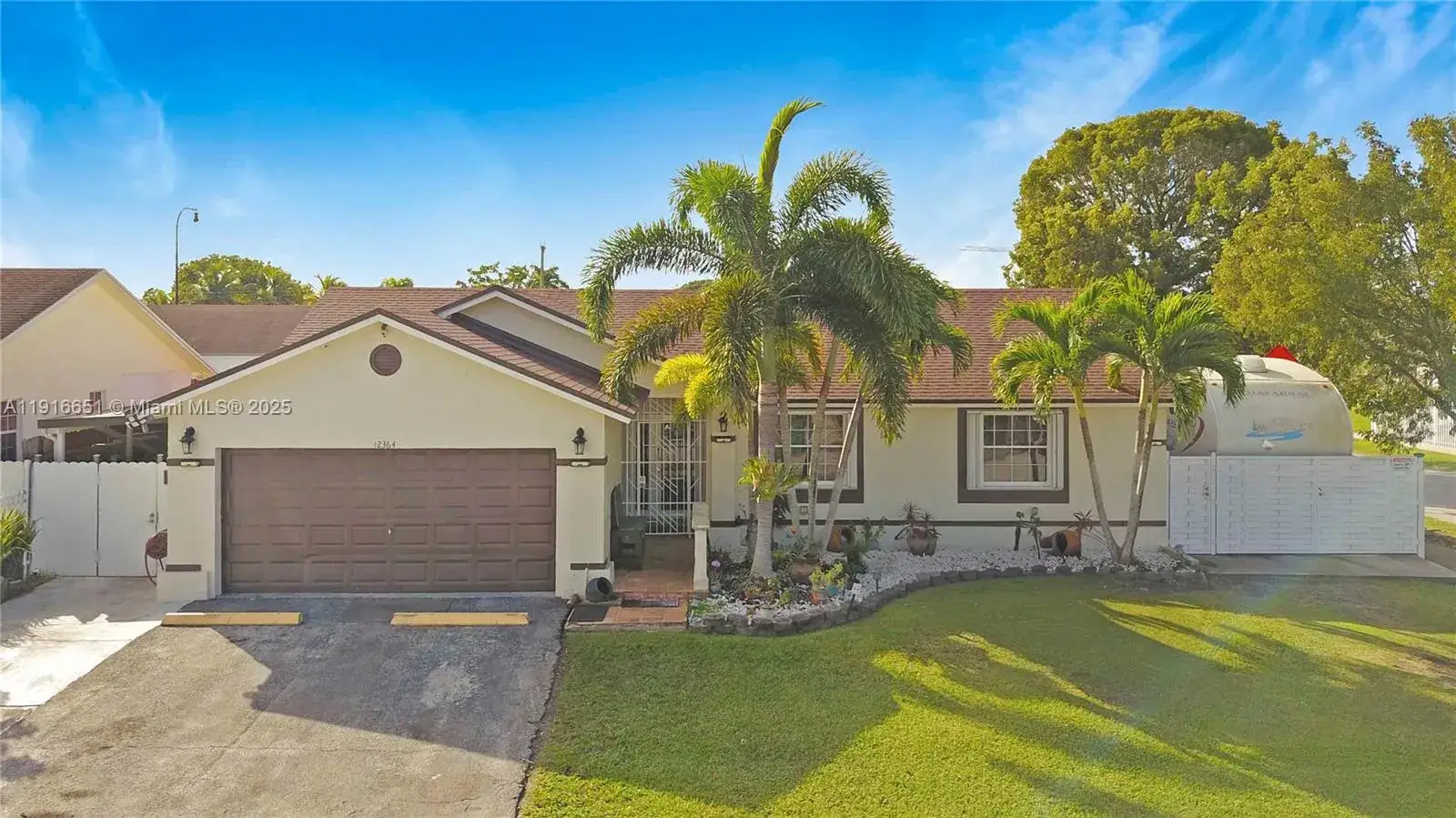 3 bedroom 2 bath Residential for sale at 12364 SW 267th Ter, Homestead FL 33032