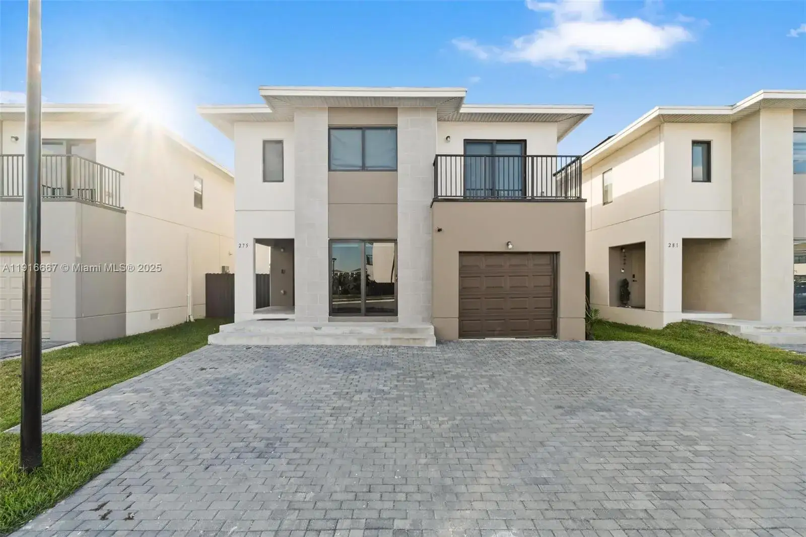 6 bedroom 5 bath Residential for sale at 275 NW 13th Pl, Florida City FL 33034