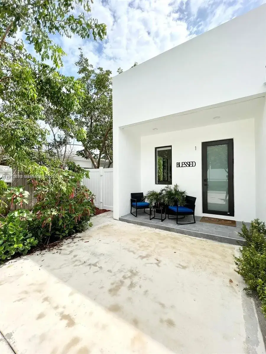 4 bedroom 3 bath Residential Lease for rent at 2150 SW 46th Ct # 1, Dania Beach FL 33312