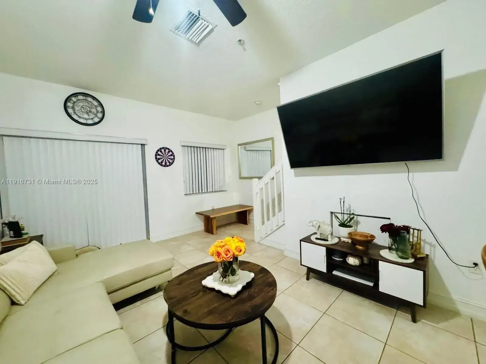 2 bedroom 2 bath Residential Lease for rent at 7985 NW 8th St # 112A, Miami FL 33126