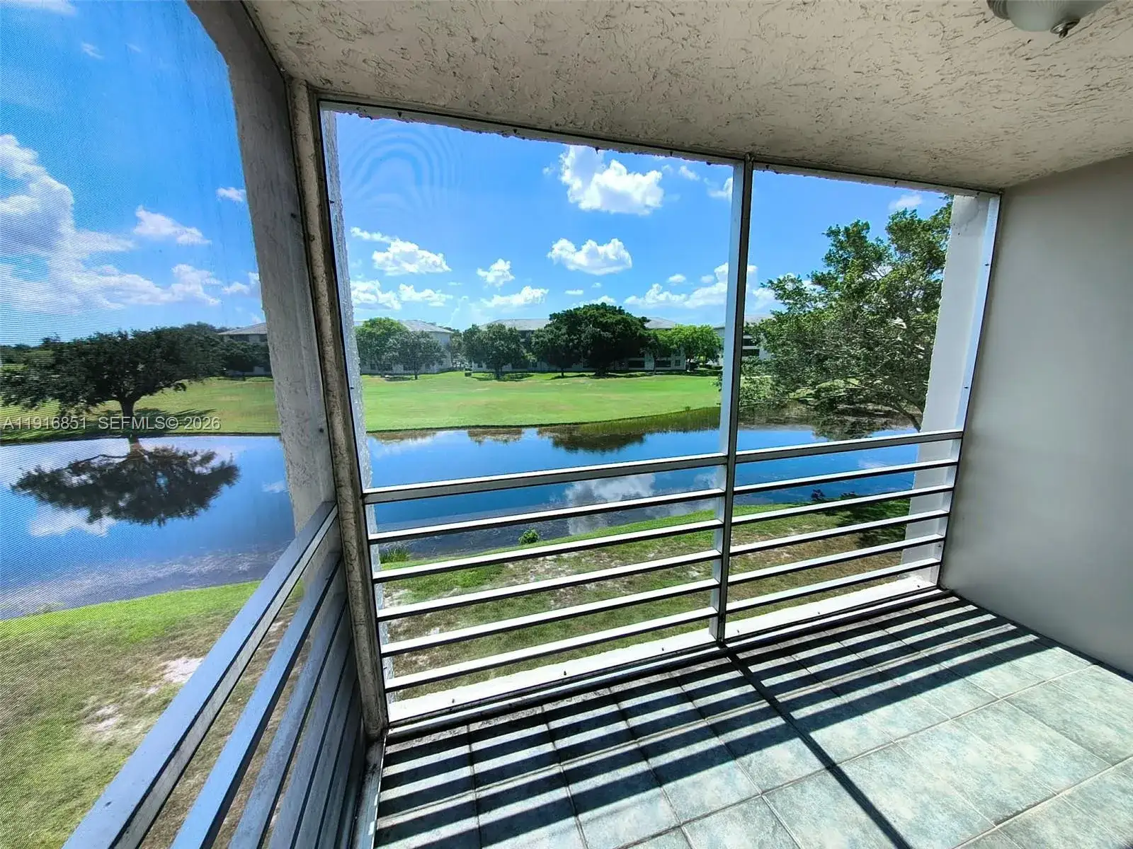 2 bedroom 2 bath Residential for sale at 9230 Lagoon Pl # 310, Davie FL 33324