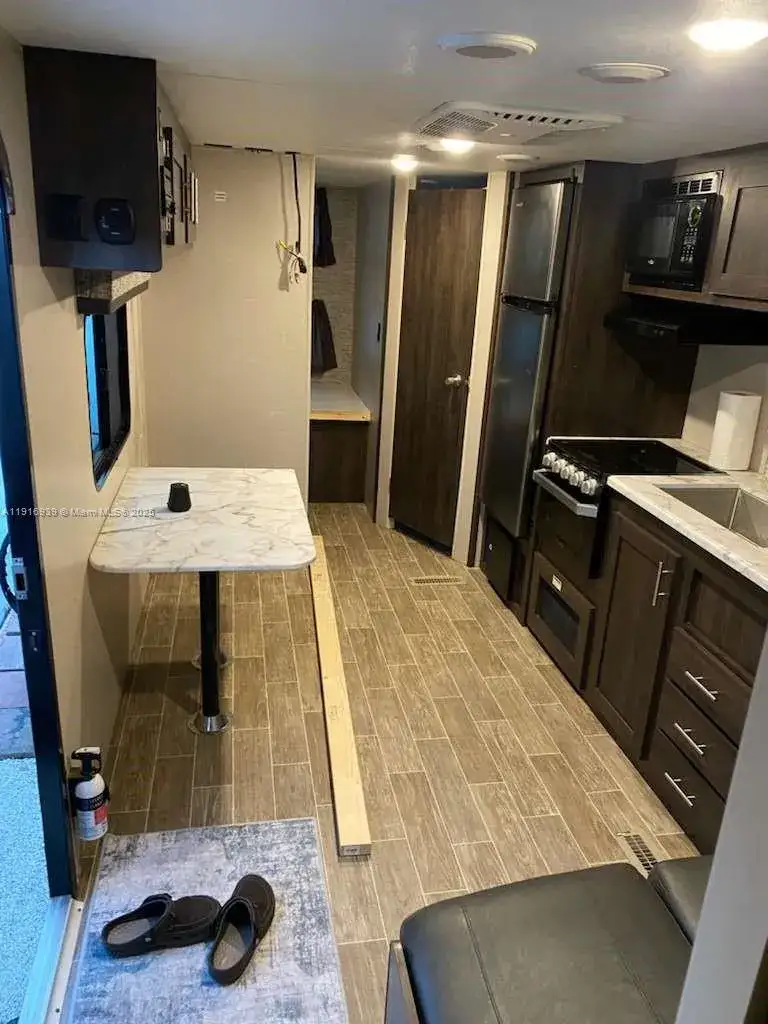 1 bedroom 1 bath Residential Lease for rent at 25236 SW 133rd Ave, Homestead FL 33032