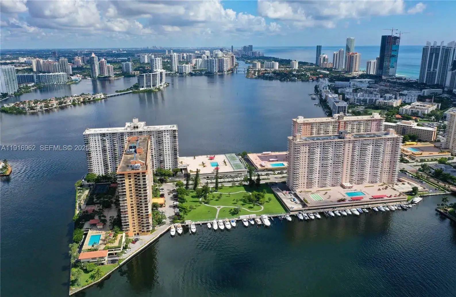 2 bedroom 2 bath Residential for sale at 250 174th St # 1212, Sunny Isles Beach FL 33160