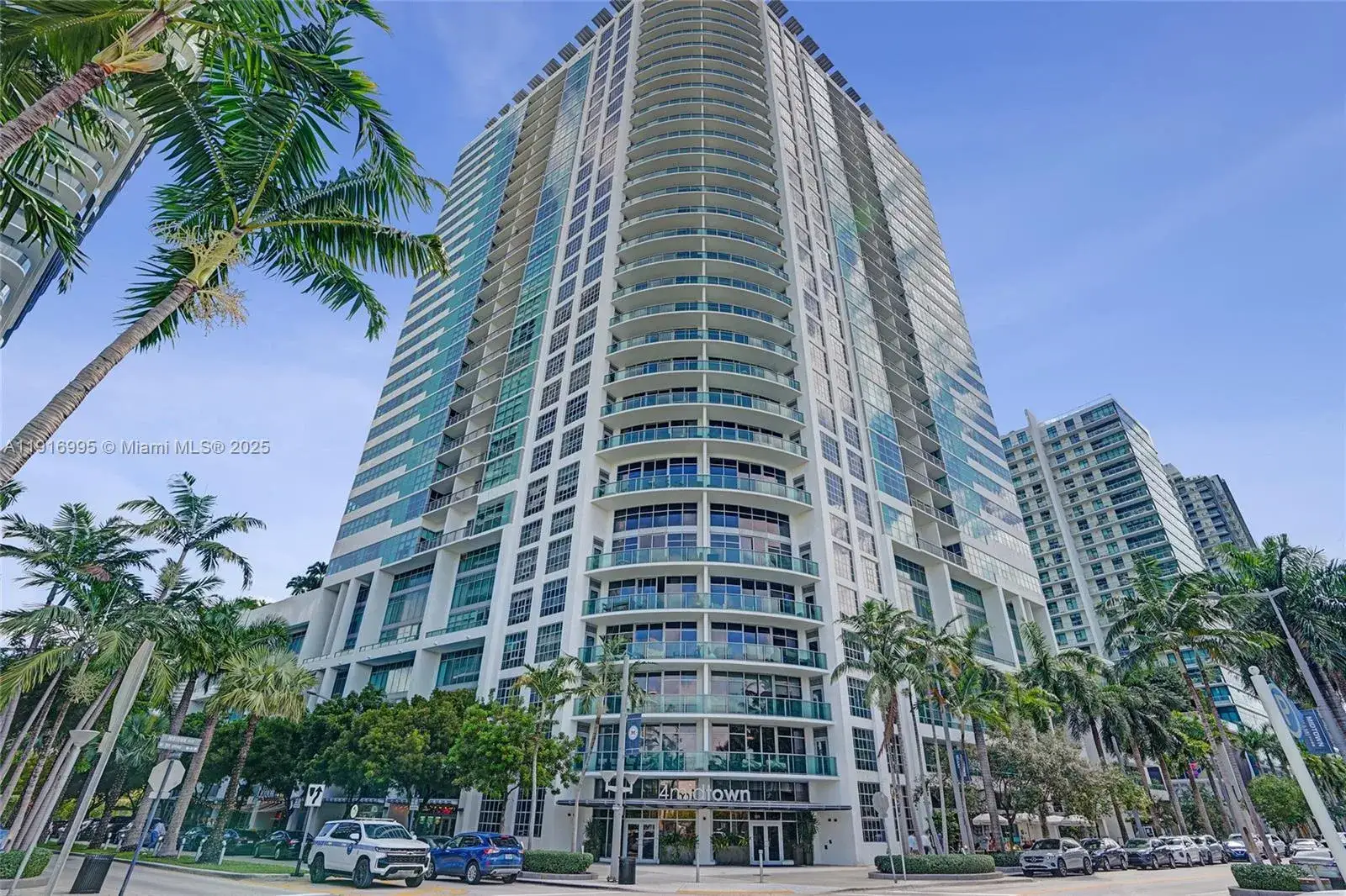 1 bedroom 1 bath Residential for sale at 3301 NE 1st Ave # L0302, Miami FL 33137