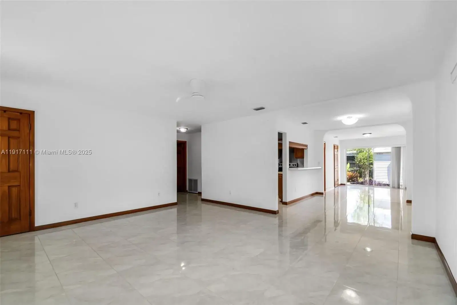 2 bedroom 2 bath Residential for sale at 9085 SW 157th St, Palmetto Bay FL 33157