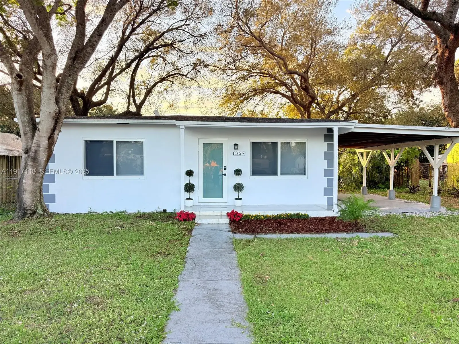 2 bedroom 1 bath Residential for sale at 1357 SW 22nd Ter, Fort Lauderdale FL 33312