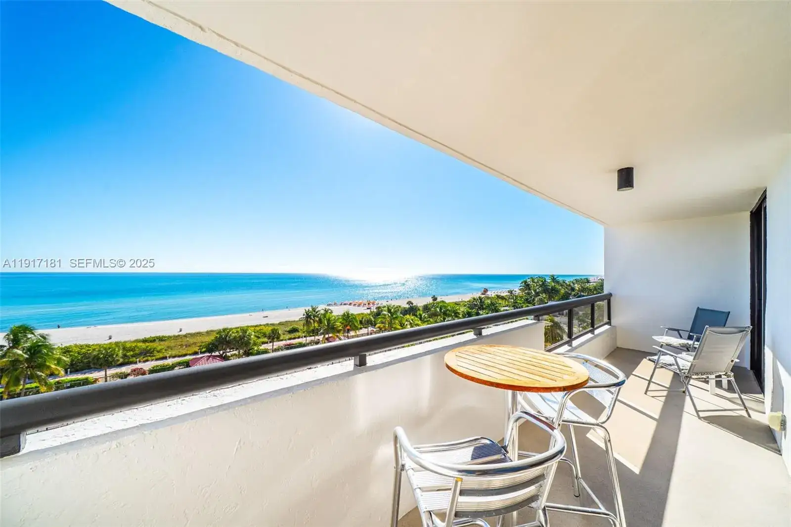 1 bedroom 1 bath Residential for sale at 2555 Collins Ave # 805, Miami Beach FL 33140