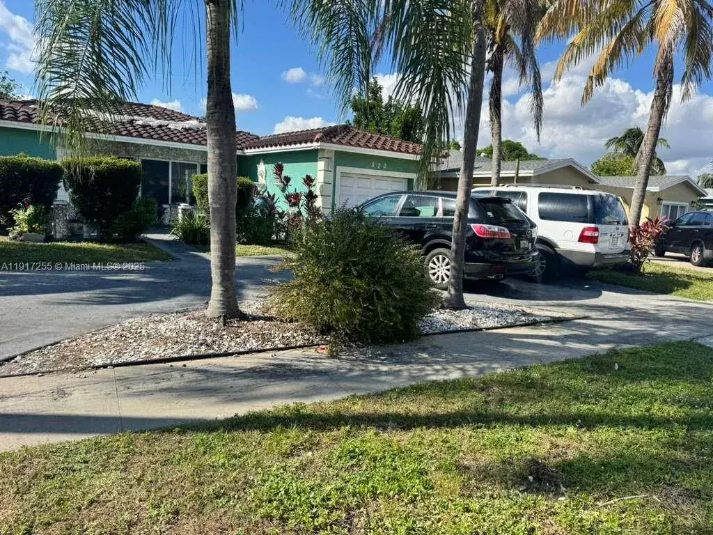 3 bedroom 2 bath Residential for sale at 820 SW 49th Ter, Margate FL 33068