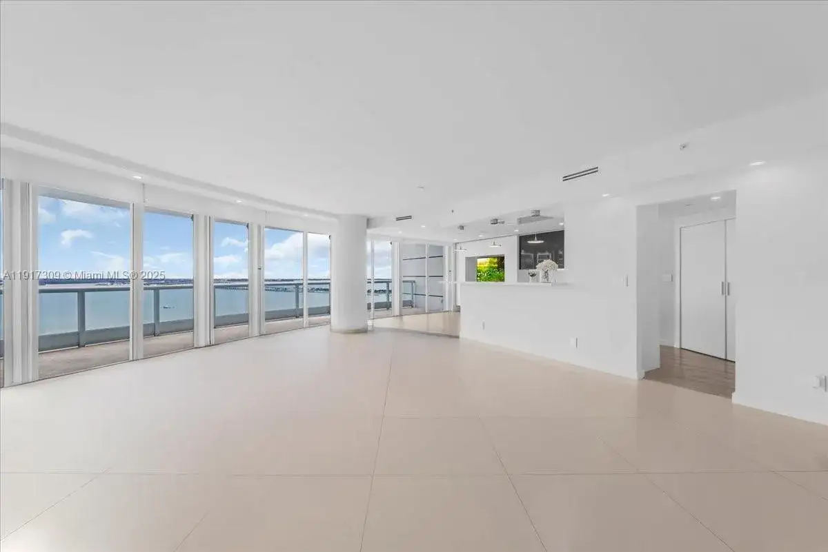 3 bedroom 4 bath Residential for sale at 2127 Brickell Ave # 1701, Miami FL 33129