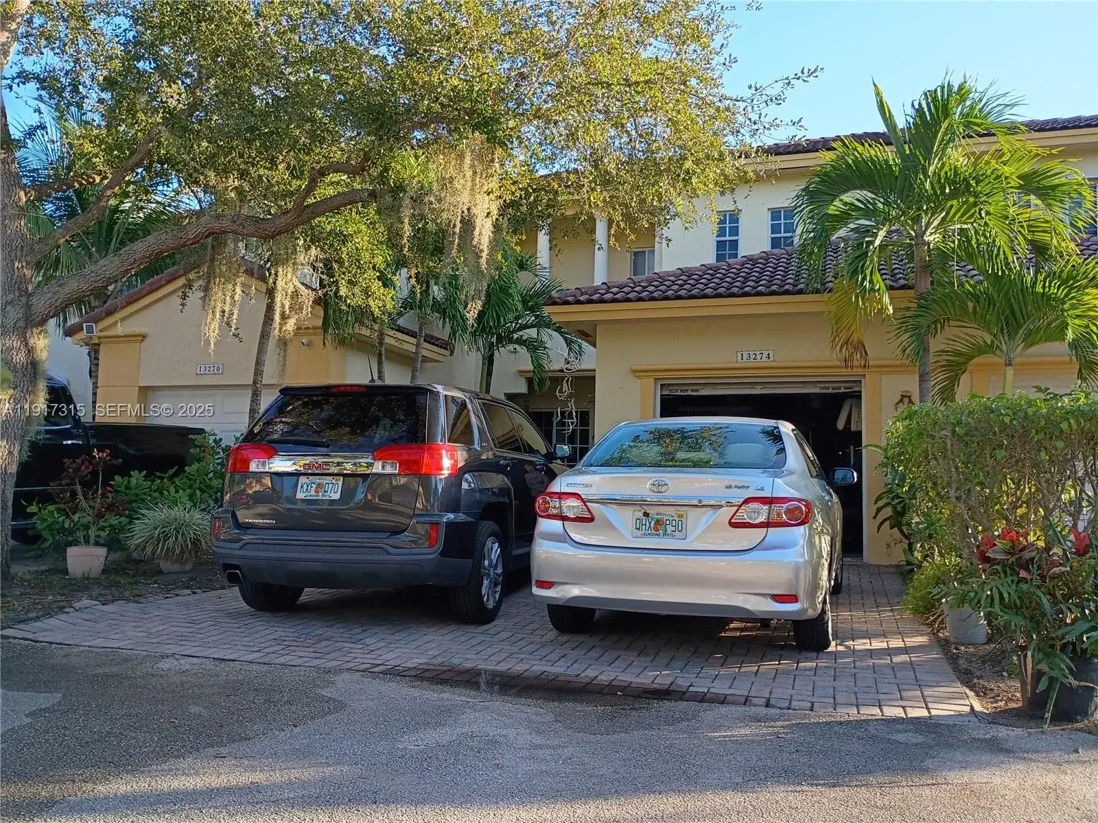 2 bedroom 2 bath Residential Lease for rent at 13274 SW 142nd Ter # 13274, Miami FL 33186