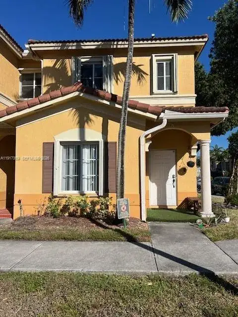 3 bedroom 3 bath Residential for sale at 8305 NW 108th Ave # 18, Doral FL 33178
