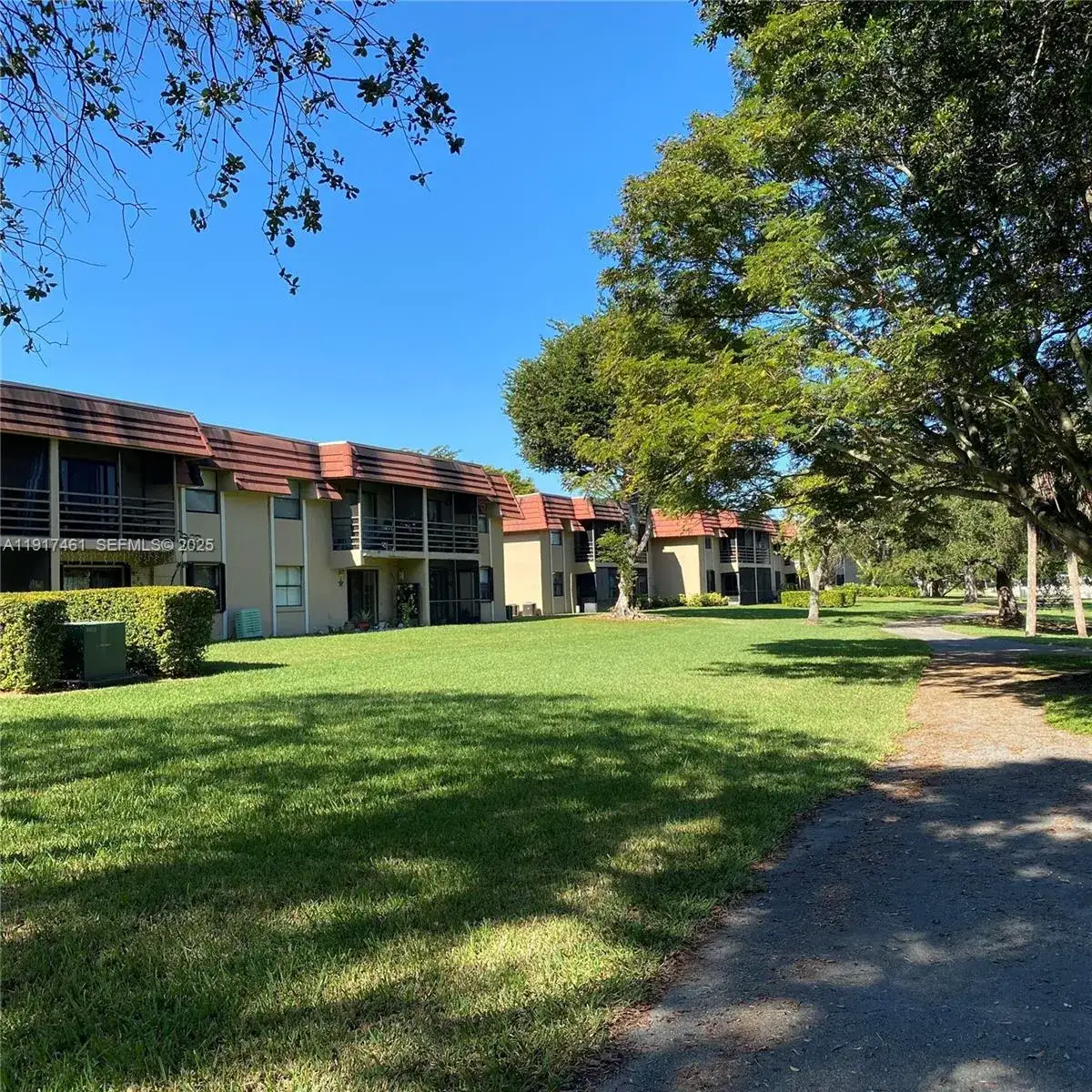 2 bedroom 2 bath Residential Lease for rent at 14847 SW 104th St # 203, Miami FL 33196