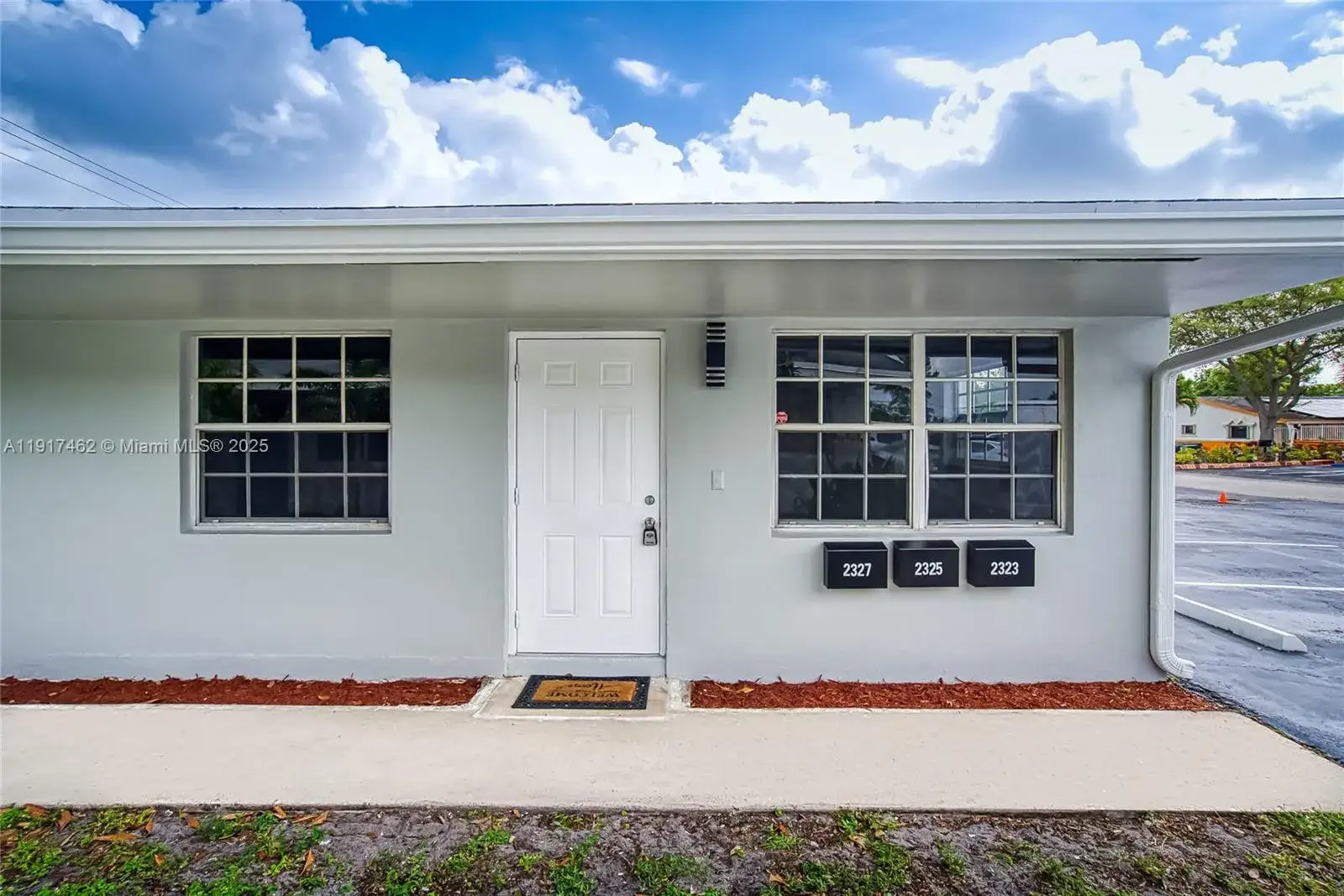 2 bedroom 1 bath Residential Lease for rent at 2323 NW 52nd Ct # 2323, Tamarac FL 33309