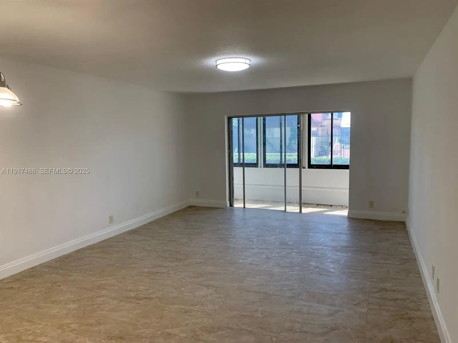 2 bedroom 2 bath Residential Lease for rent at 4045 NW 16th St # 107, Lauderhill FL 33313