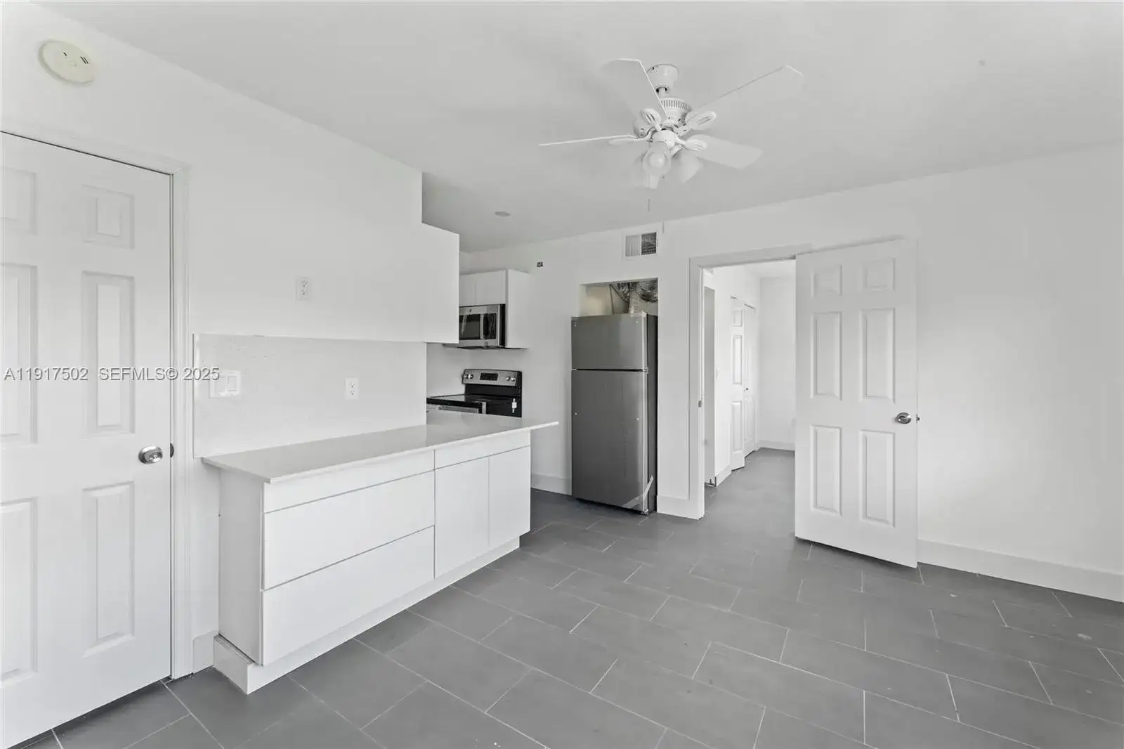 1 bedroom 1 bath Residential Lease for rent at 60 NW 76th St # 19, Miami FL 33150