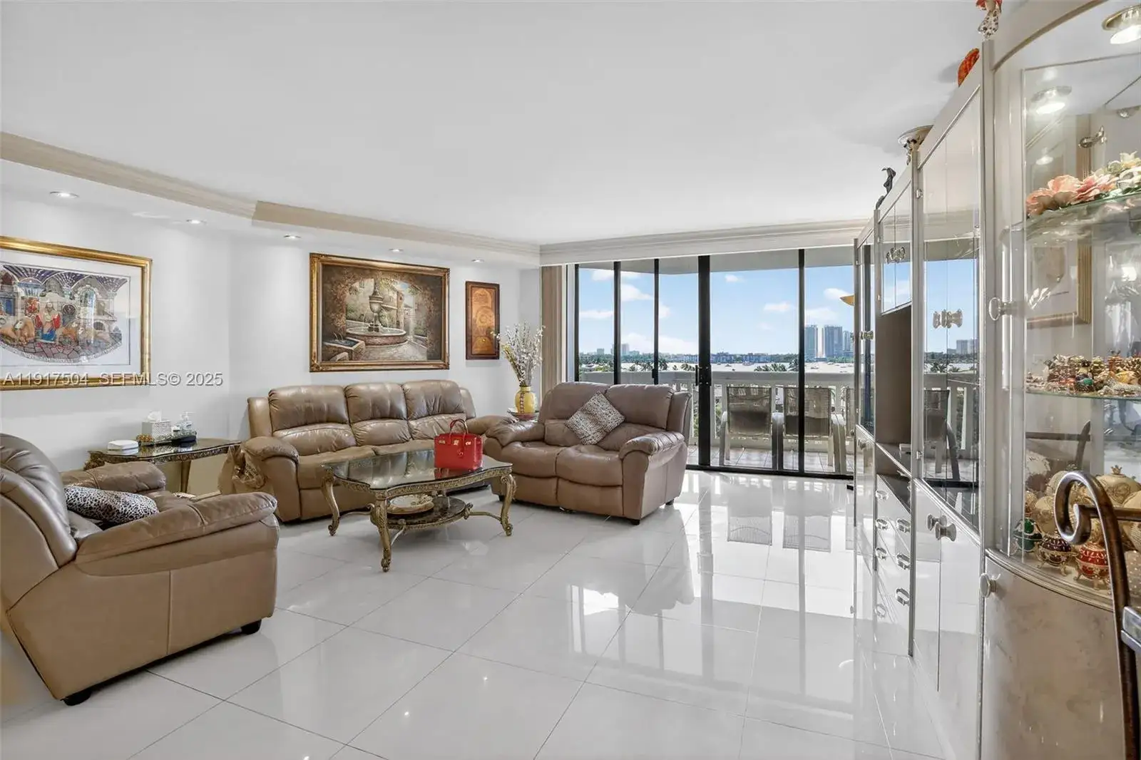 3 bedroom 2 bath Residential for sale at 1000 Island Blvd # 602, Aventura FL 33160